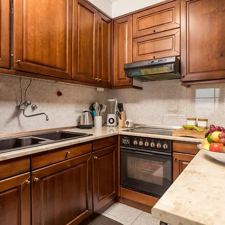 Deluxe Ana 100 M From The Apartmán Opatija