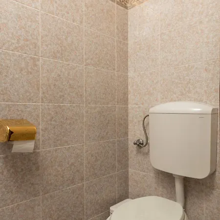 Deluxe Ana 100 M From The Apartmán